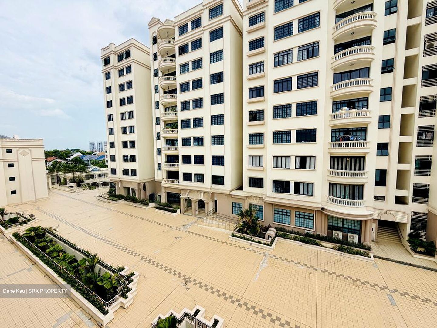 Park East (D15), Condominium #504039141